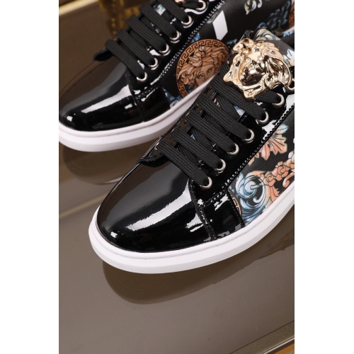 Replica Versace Casual Shoes For Men #549863 $72.00 USD for Wholesale