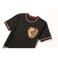 $27.00 USD Dolce & Gabbana D&G T-Shirts Short Sleeved For Men #546301