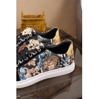 $72.00 USD Versace Casual Shoes For Men #549863