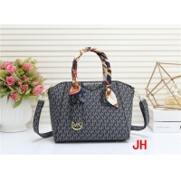 $26.00 USD Michael Kors MK Fashion Messenger Bags #550575