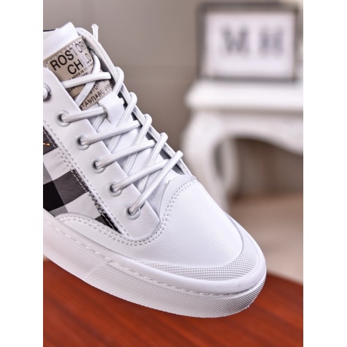 Replica Burberry Casual Shoes For Men #555405 $76.00 USD for Wholesale