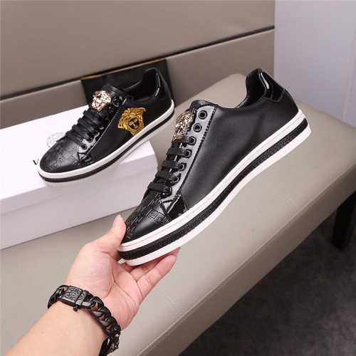 Replica Versace Casual Shoes For Men #555556 $76.00 USD for Wholesale