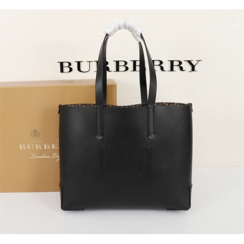 Burberry AAA Quality Handbags #557441 $101.00 USD, Wholesale Replica Burberry AAA Handbags