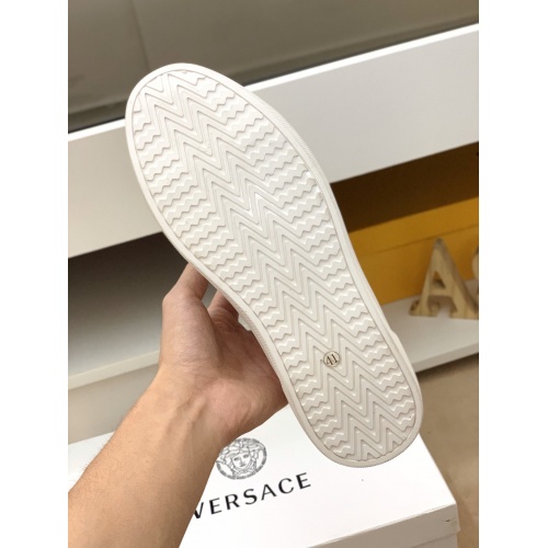 Replica Versace Casual Shoes For Men #557614 $81.00 USD for Wholesale