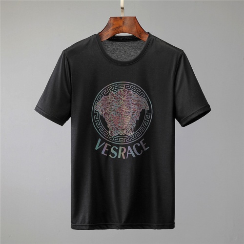 Versace T-Shirts Short Sleeved For Unisex #561902 $30.00 USD, Wholesale Replica Versace T-Shirts