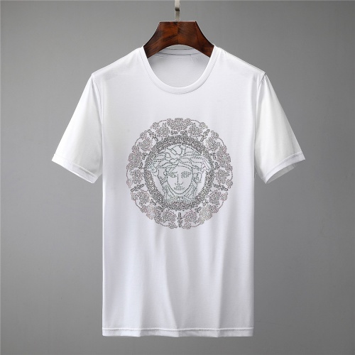 Versace T-Shirts Short Sleeved For Unisex #561906 $30.00 USD, Wholesale Replica Versace T-Shirts