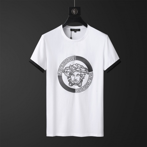Replica Versace Tracksuits Short Sleeved For Men #562538 $64.00 USD for Wholesale