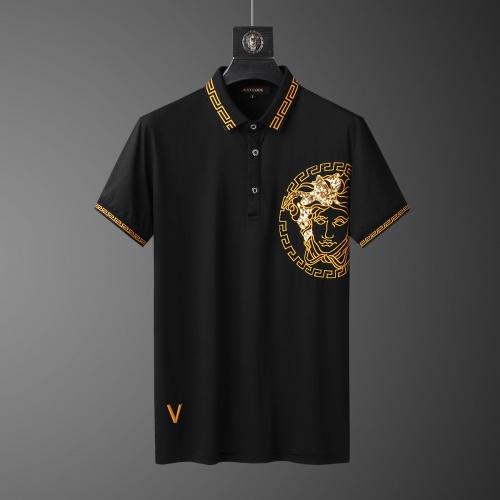 Replica Versace Tracksuits Short Sleeved For Men #562546 $64.00 USD for Wholesale