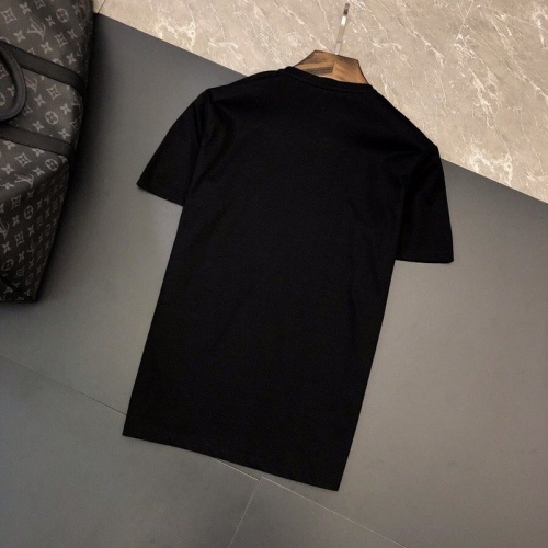 Replica Versace T-Shirts Short Sleeved For Men #562708 $25.00 USD for Wholesale
