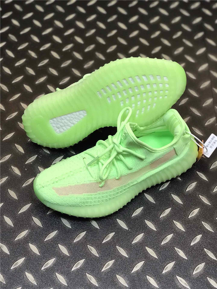 yeezy casual shoes