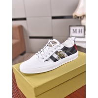 $76.00 USD Burberry Casual Shoes For Men #555405