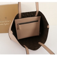 $101.00 USD Burberry AAA Quality Handbags #557440