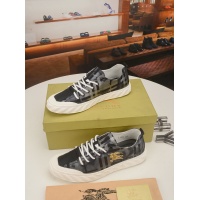 $78.00 USD Burberry Casual Shoes For Men #558806