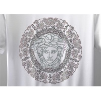 $30.00 USD Versace T-Shirts Short Sleeved For Unisex #561906