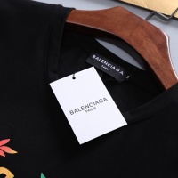 $48.00 USD Balenciaga Fashion Tracksuits Short Sleeved For Men #562057