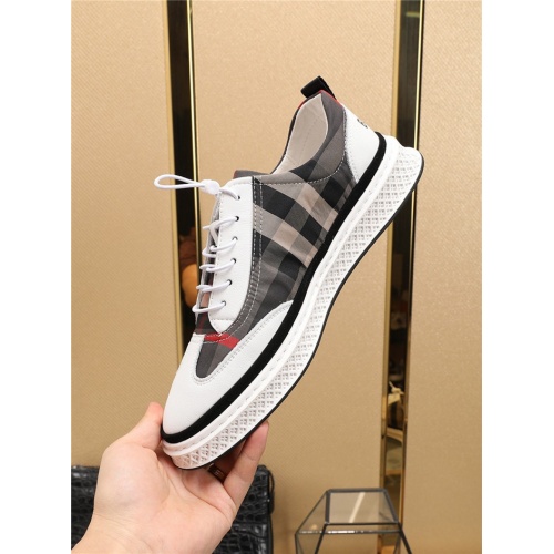 Replica Burberry Casual Shoes For Men #766559 $85.00 USD for Wholesale