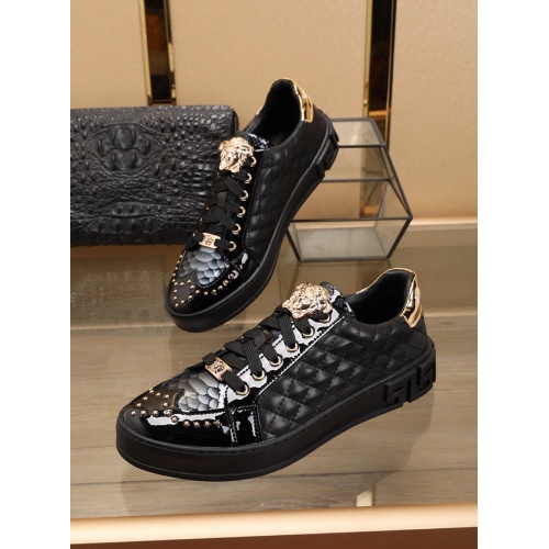 Versace Casual Shoes For Men #769586 $82.00 USD, Wholesale Replica Versace Shoes