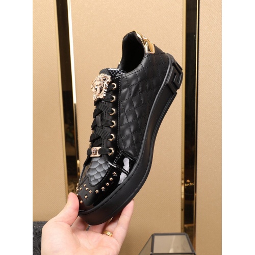 Replica Versace Casual Shoes For Men #769586 $82.00 USD for Wholesale