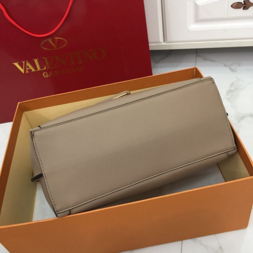 Replica Valentino AAA Quality Messenger Bags For Women #774518 $109.00 USD for Wholesale