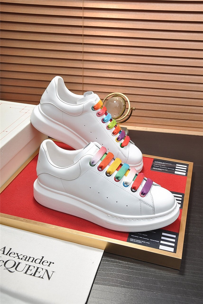 men's outfits with alexander mcqueen sneakers