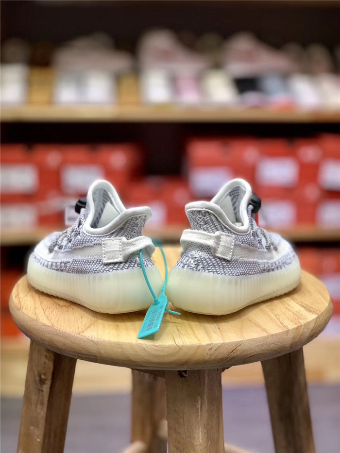 yeezy kid shoes