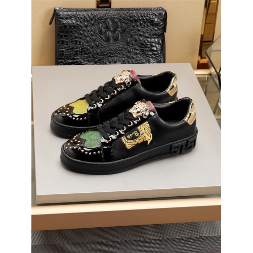 Replica Versace Casual Shoes For Men #777806 $82.00 USD for Wholesale