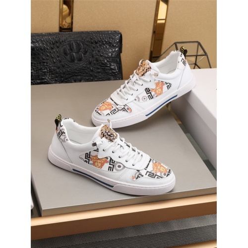 Replica Versace Casual Shoes For Men #778409 $76.00 USD for Wholesale