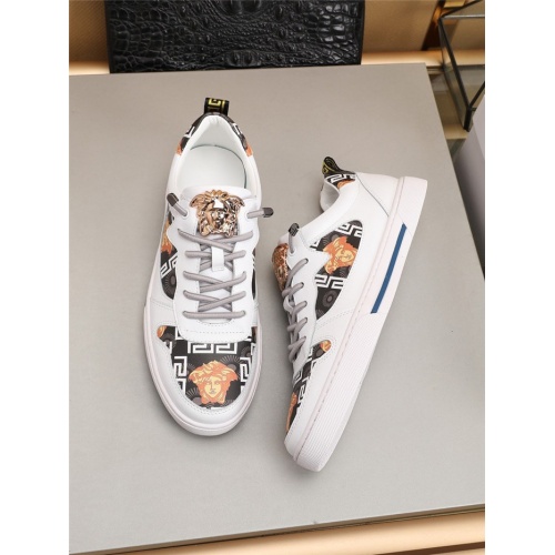 Replica Versace Casual Shoes For Men #778410 $76.00 USD for Wholesale