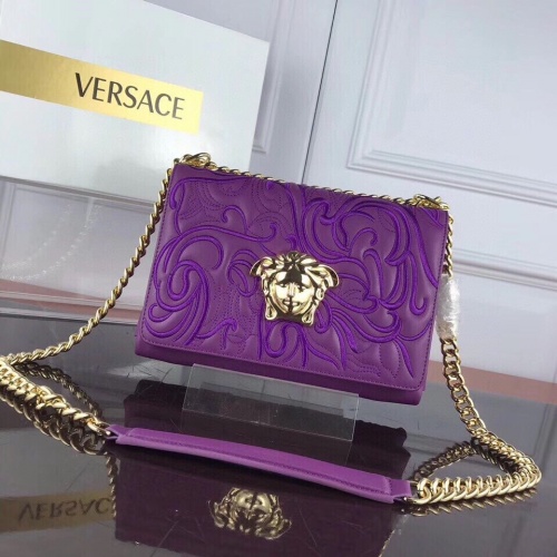 Versace AAA Quality Messenger Bags For Women #780613 $129.00 USD, Wholesale Replica Versace AAA Quality Messenger Bags