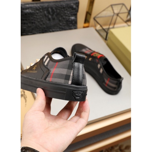 Replica Burberry Casual Shoes For Men #783452 $80.00 USD for Wholesale
