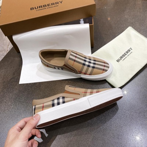 Replica Burberry Casual Shoes For Women #783606 $89.00 USD for Wholesale