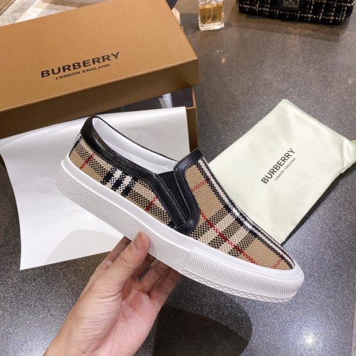 Replica Burberry Casual Shoes For Men #783607 $93.00 USD for Wholesale