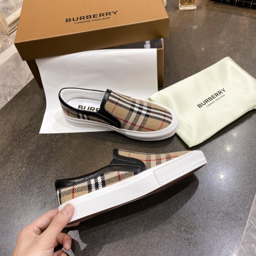 Replica Burberry Casual Shoes For Men #783607 $93.00 USD for Wholesale