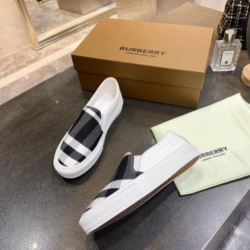 Replica Burberry Casual Shoes For Men #783617 $93.00 USD for Wholesale