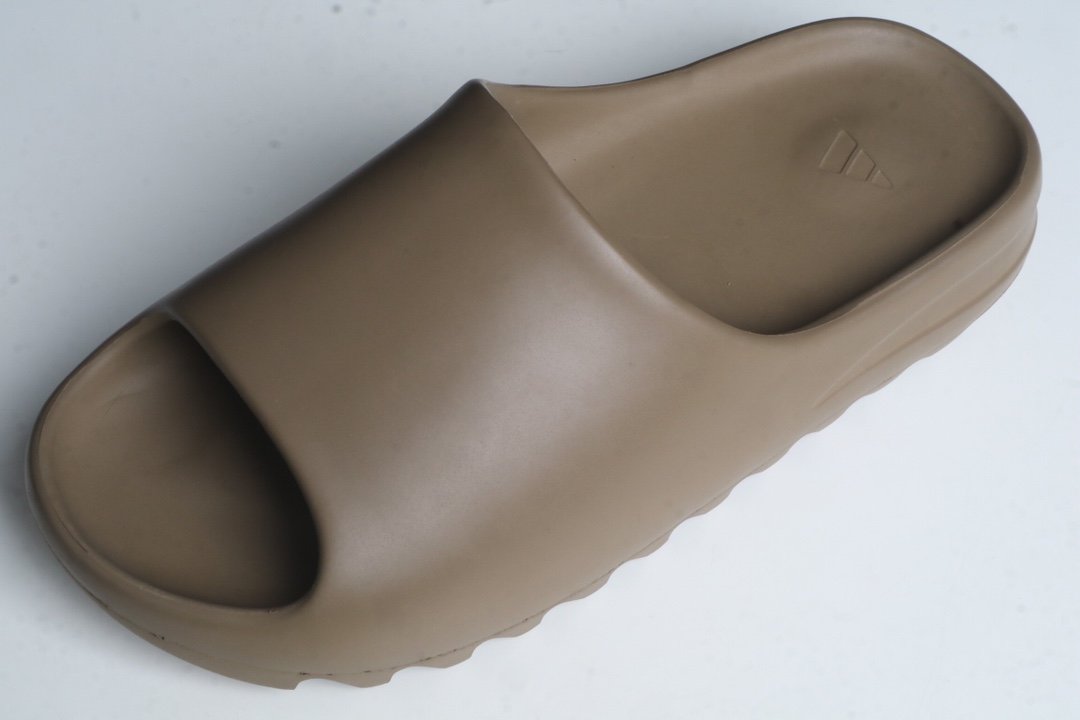 Adidas Yeezy Slipper For Women 781086 61.00 USD, Wholesale Replica