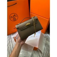 $118.00 USD Hermes AAA Quality Messenger Bags #784877