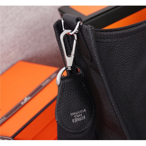 Replica Hermes AAA Quality Messenger Bags For Women #786093 $103.00 USD for Wholesale