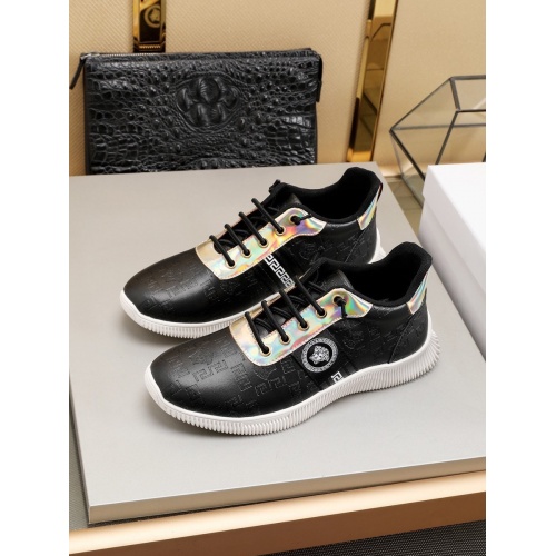 Versace Casual Shoes For Men #786355
