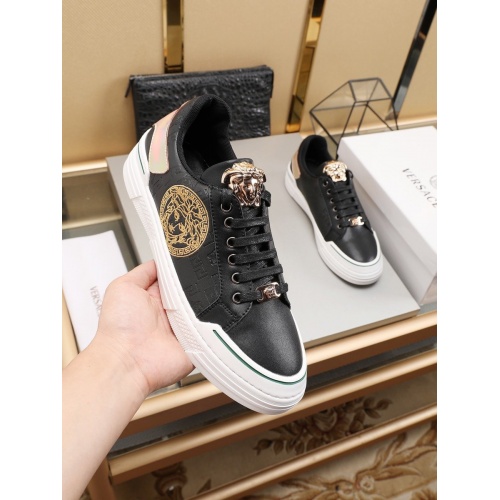 Replica Versace Casual Shoes For Men #786359 $76.00 USD for Wholesale