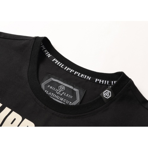 Replica Philipp Plein PP T-Shirts Long Sleeved For Men #792325 $32.00 USD for Wholesale
