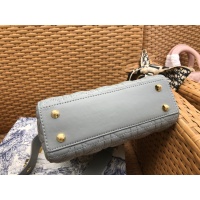 $102.00 USD Christian Dior AAA Handbags #785102