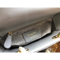 $102.00 USD Christian Dior AAA Handbags #785102