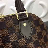 $133.00 USD Louis Vuitton LV AAA Quality Messenger Bags For Women #785147