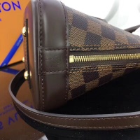 $133.00 USD Louis Vuitton LV AAA Quality Messenger Bags For Women #785147