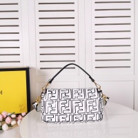 $141.00 USD Fendi AAA Quality Messenger Bags For Women #789598