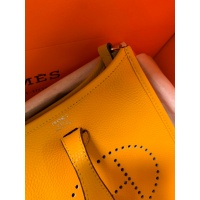 $115.00 USD Hermes AAA Quality Messenger Bags For Women #790046