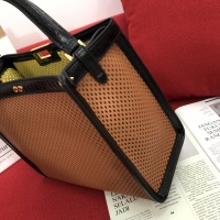 $132.00 USD Fendi AAA Quality Handbags For Women #790197
