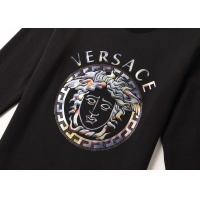 $32.00 USD Versace T-Shirts Long Sleeved For Men #792341
