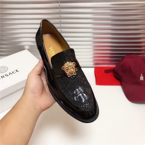 Replica Versace Casual Shoes For Men #795152 $82.00 USD for Wholesale