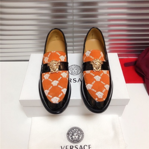 Replica Versace Casual Shoes For Men #795154 $82.00 USD for Wholesale